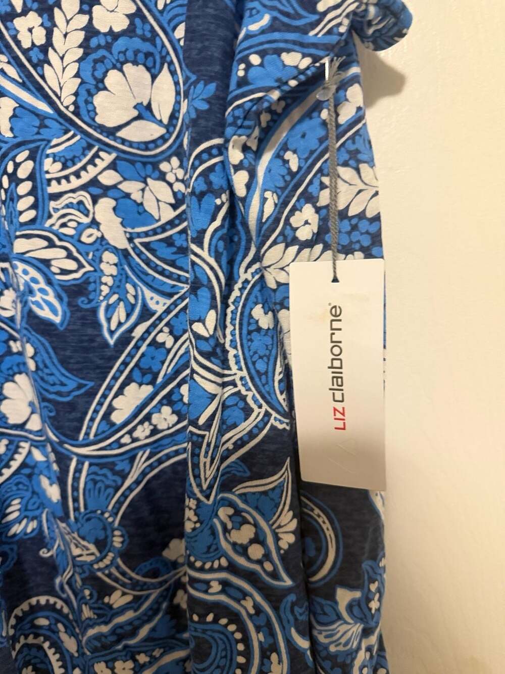 Liz Claiborne Blue Paisley Print Henley Top - Picture 3 of 5